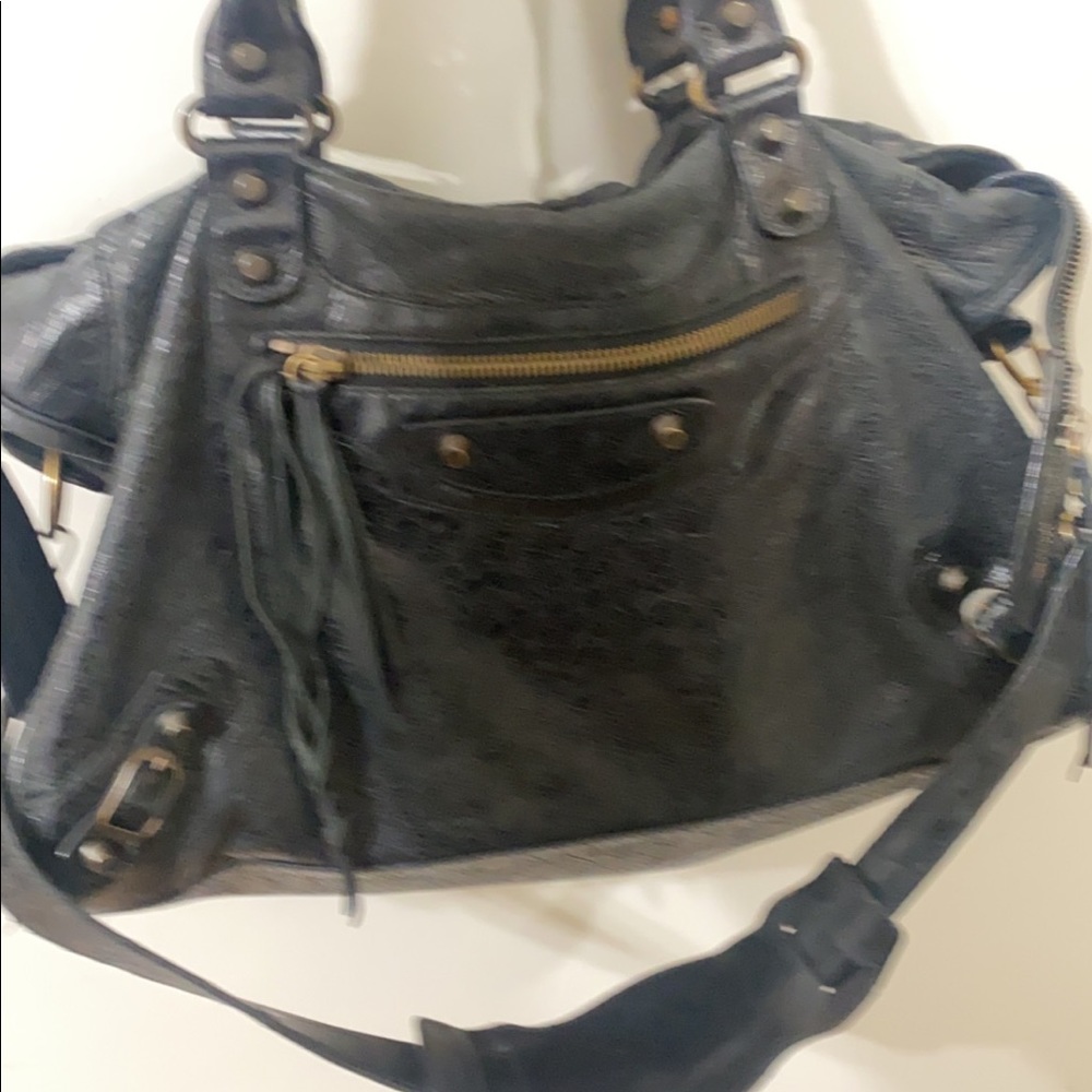 Balenciaga medium city bag in black.